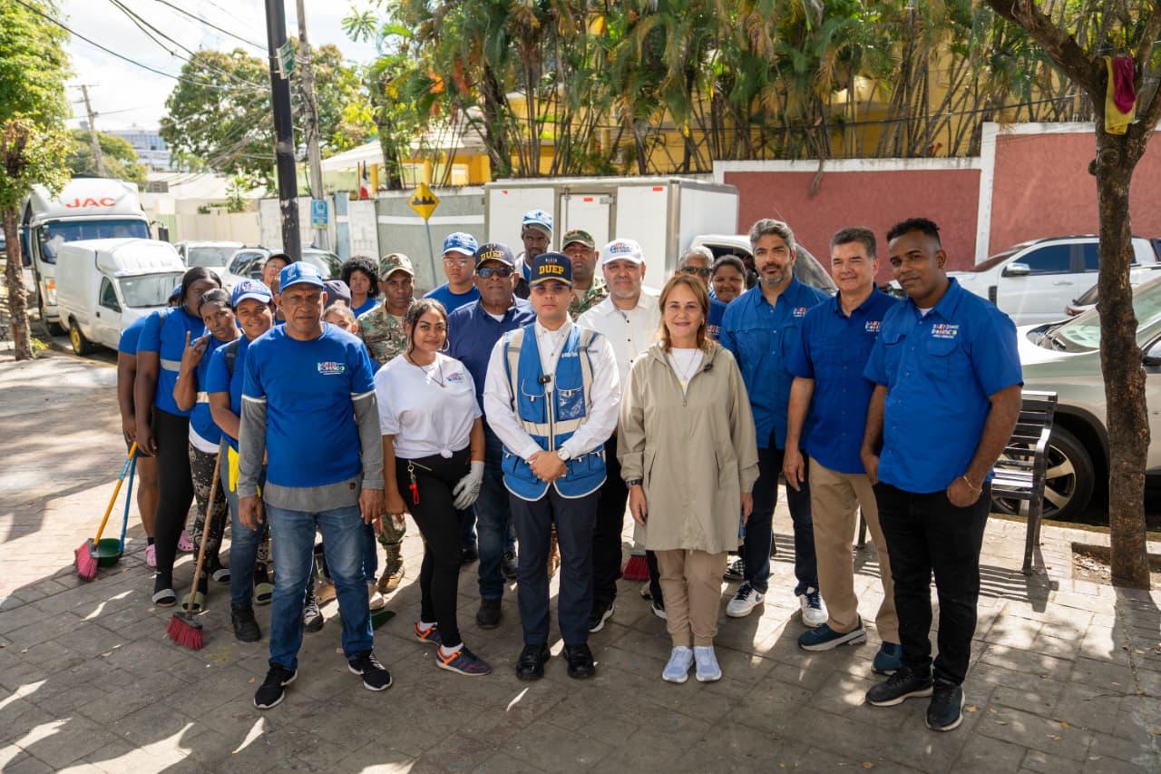 Alcaldía DN realiza recuperación de espacio público y limpieza en Los Praditos