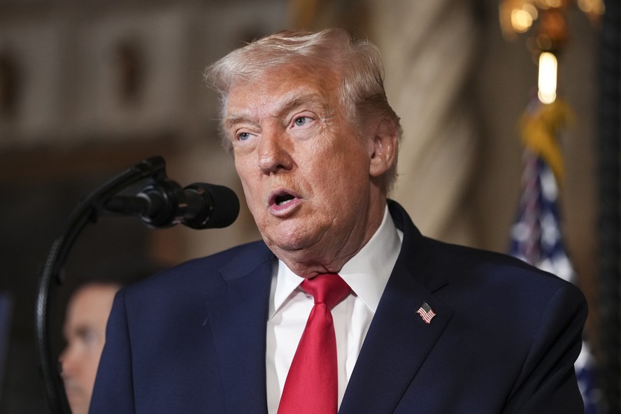 Donald Trump dice que subirá el nuevo arancel global a un 15 %