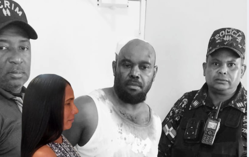 Apresan hombre acusado de ultimar expareja y herir cuatro personas en Villa Mella