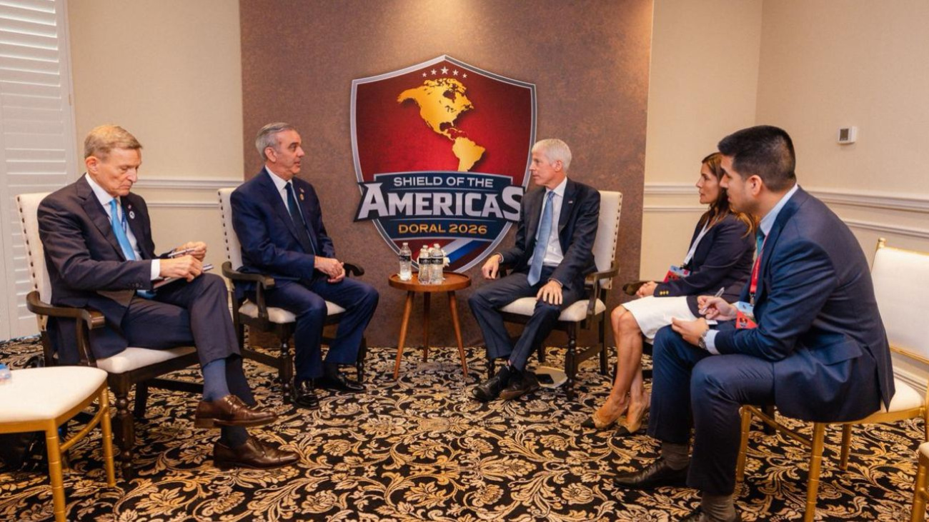 Presidente Abinader fortalece diálogo comercial con Estados Unidos durante cumbre en Miami