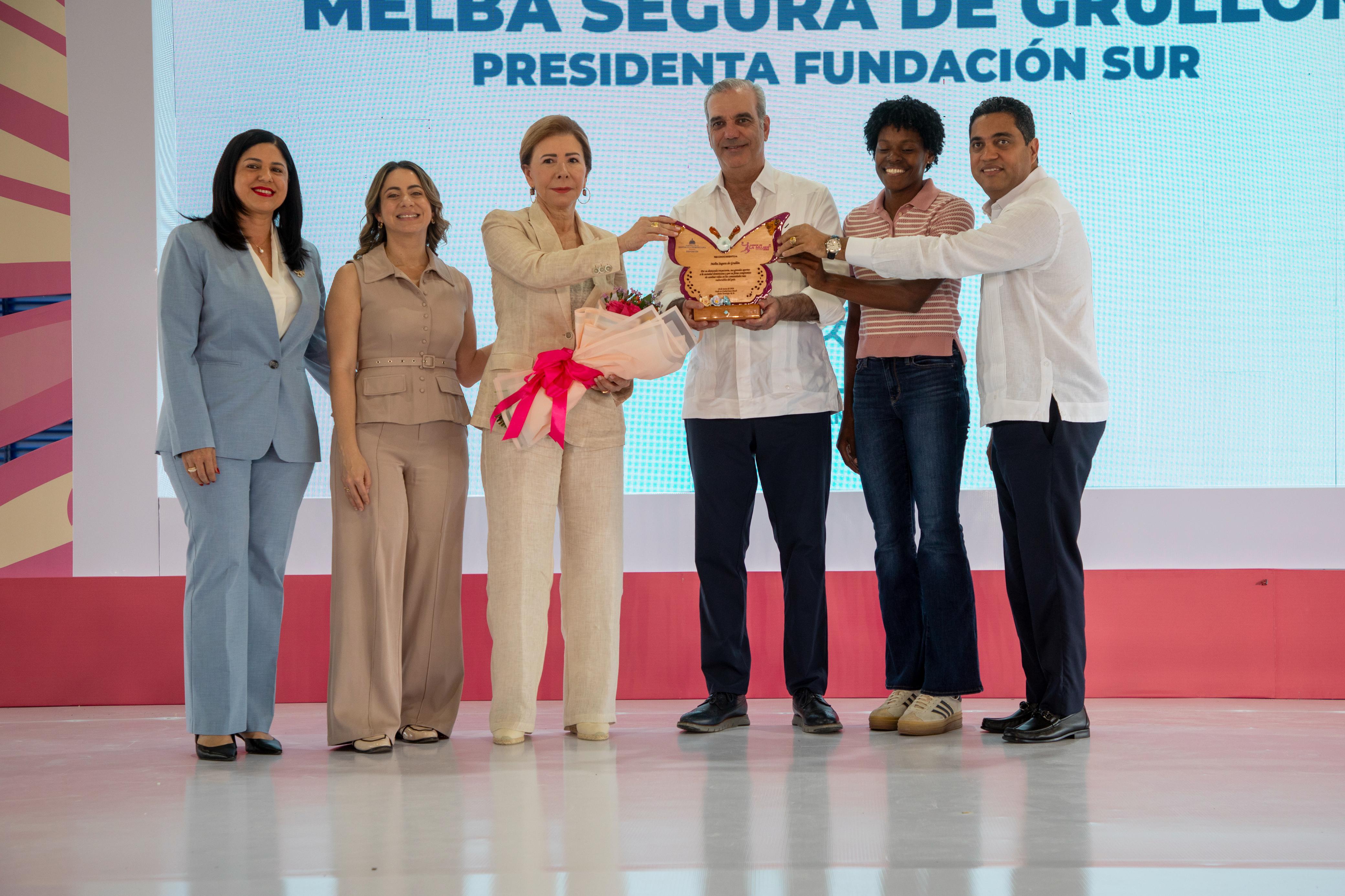Inauguran complejo deportivo en Ciudad Juan Bosch y Juegos de la Mujer 2026 