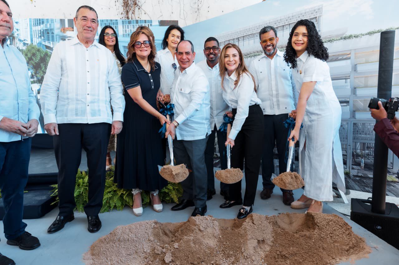 Inician transformación de la Ciudad Colonial con la construcción del parqueo José Reyes