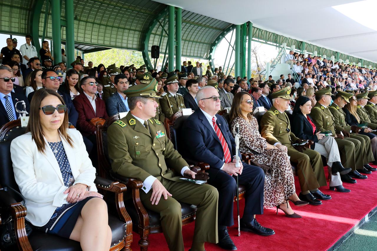 Carabineros de Chile y ministra de Seguridad Pública saludan con deferencia a delegación de RD