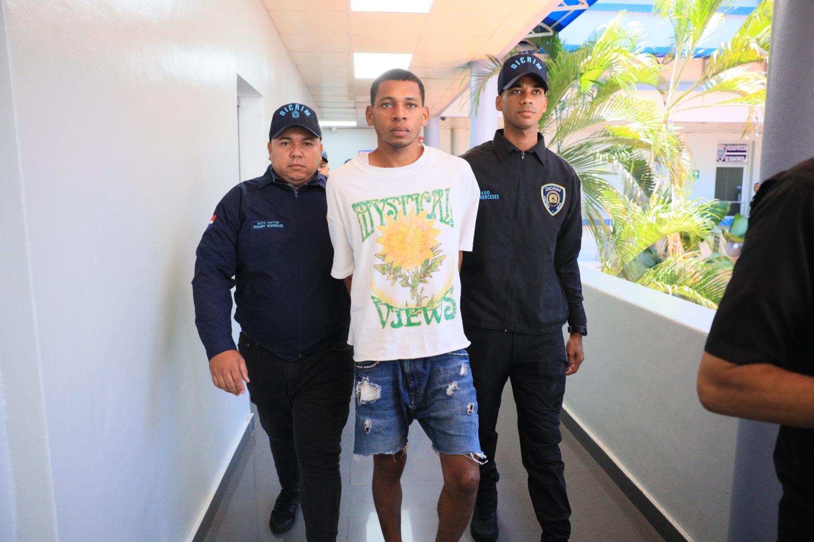 Se entrega hombre acusado de causar muerte a cabo PN durante incidente familiar en SDE
