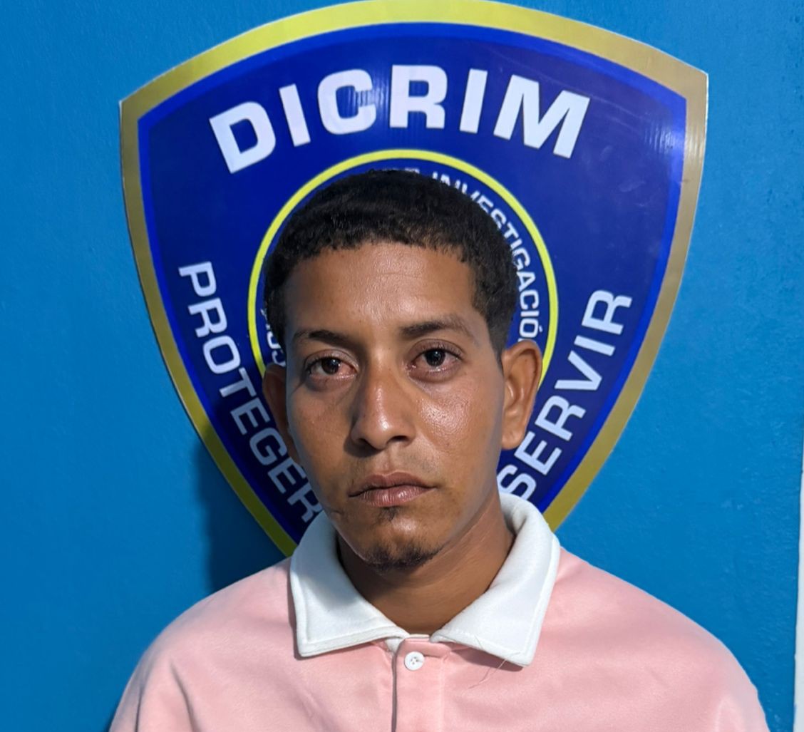 Se entrega hombre acusado de asesinar pareja embarazada de mellizos en Higüey