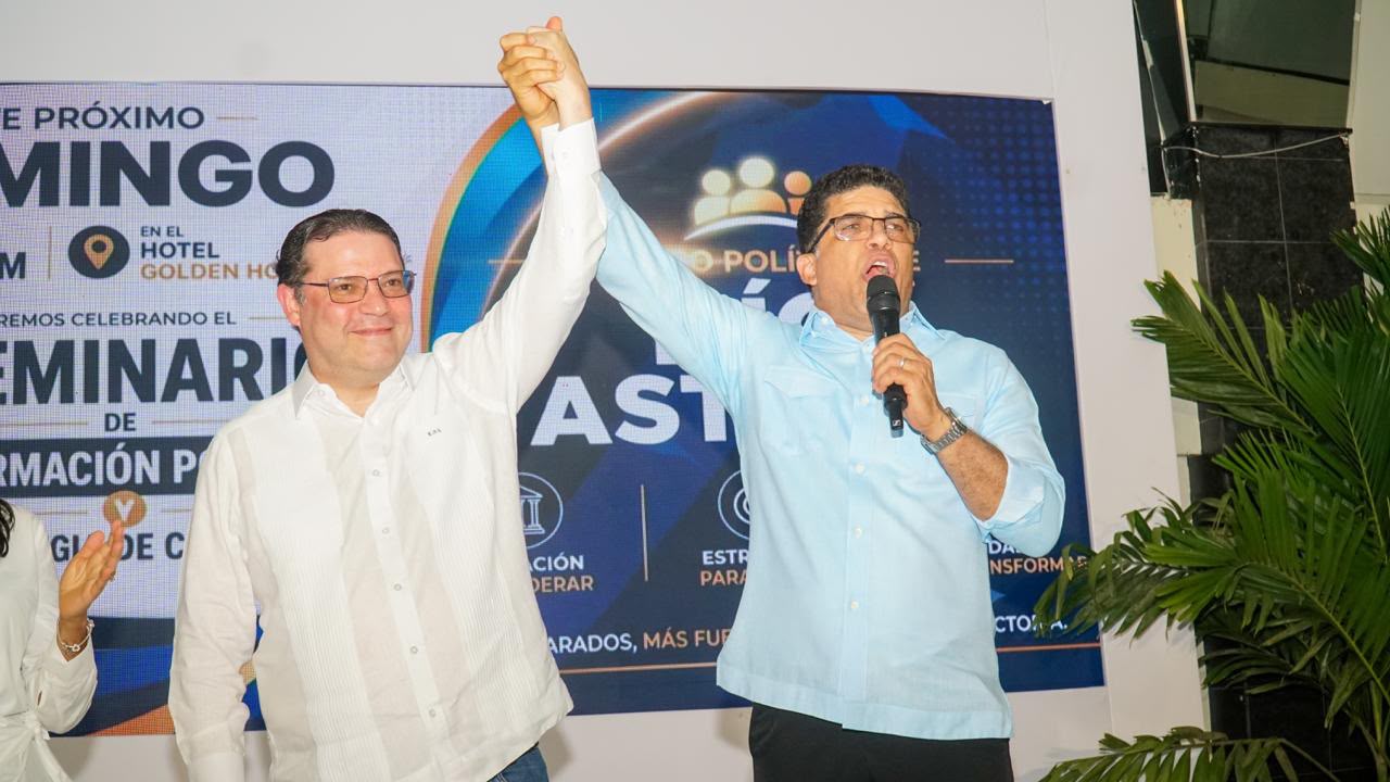 Dío Astacio congrega a más de mil dirigentes en respaldo a Eduardo “Yayo” Sanz Lovatón