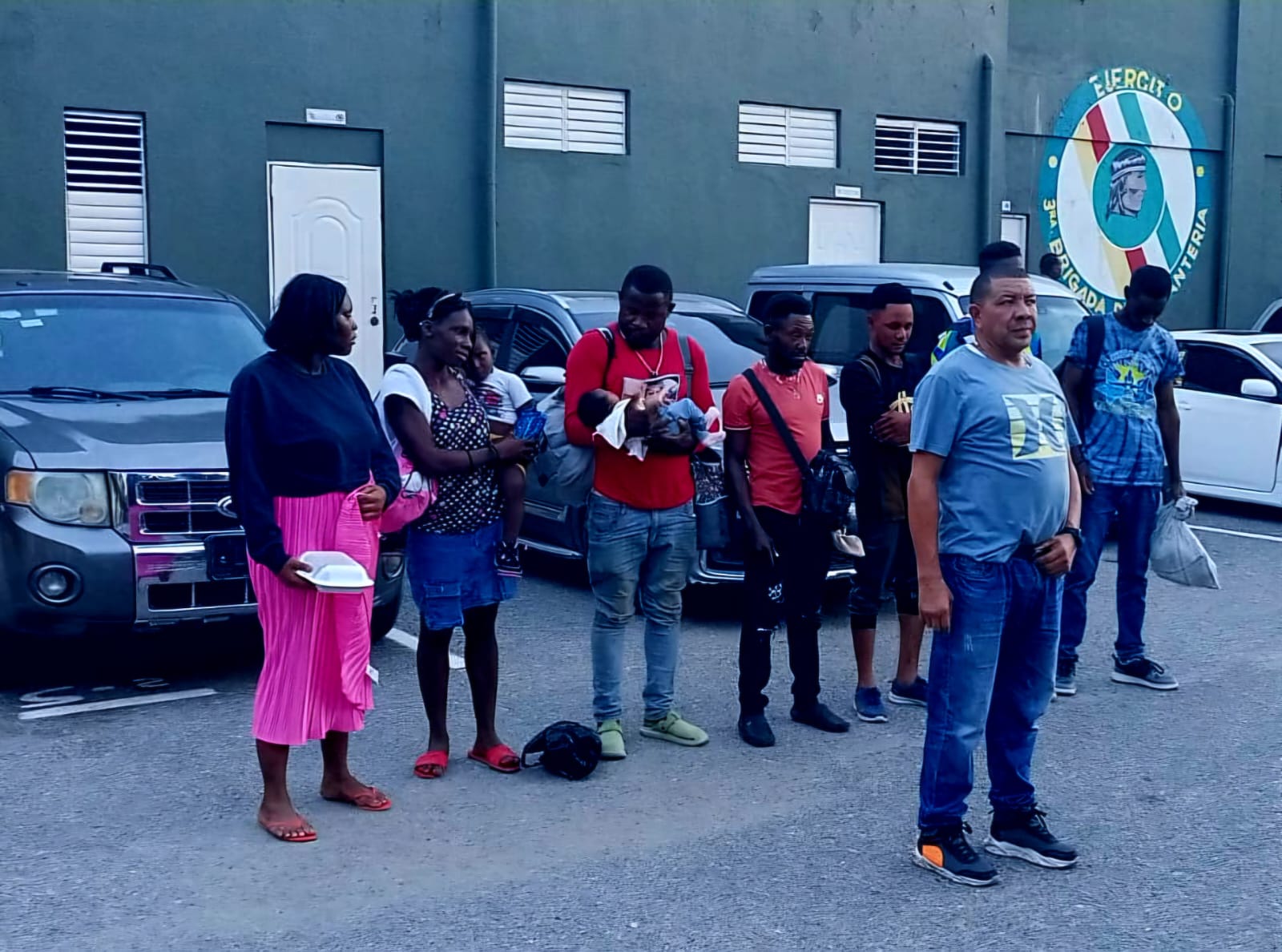 Interceptan autobús con haitianos ilegales en tramo San Juan -Azua