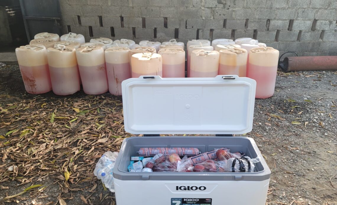 Capturan 3 hombres vinculan a red de narcotráfico; ocupan fusil, 4 pistola, un revólver, vehículos y otras evidencias