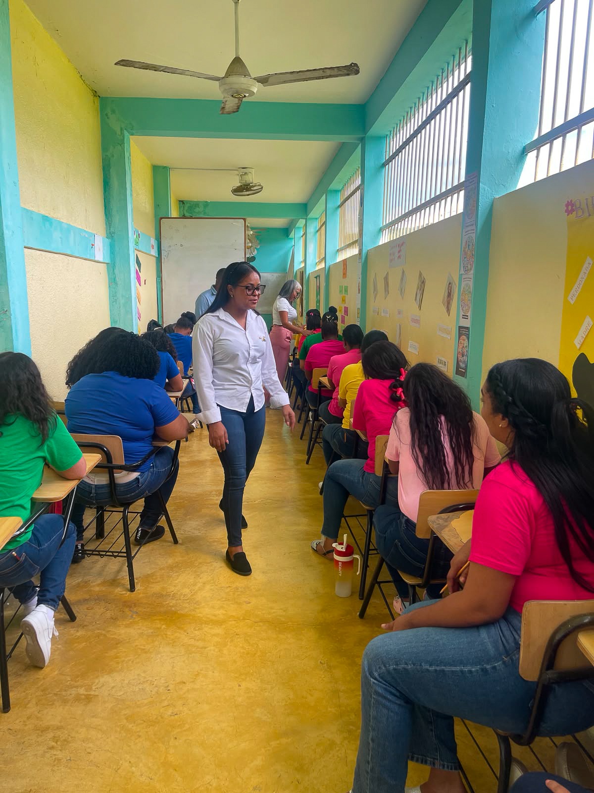 Más de 200 privados de libertad reciben las pruebas nacionales del nivel Prepara 