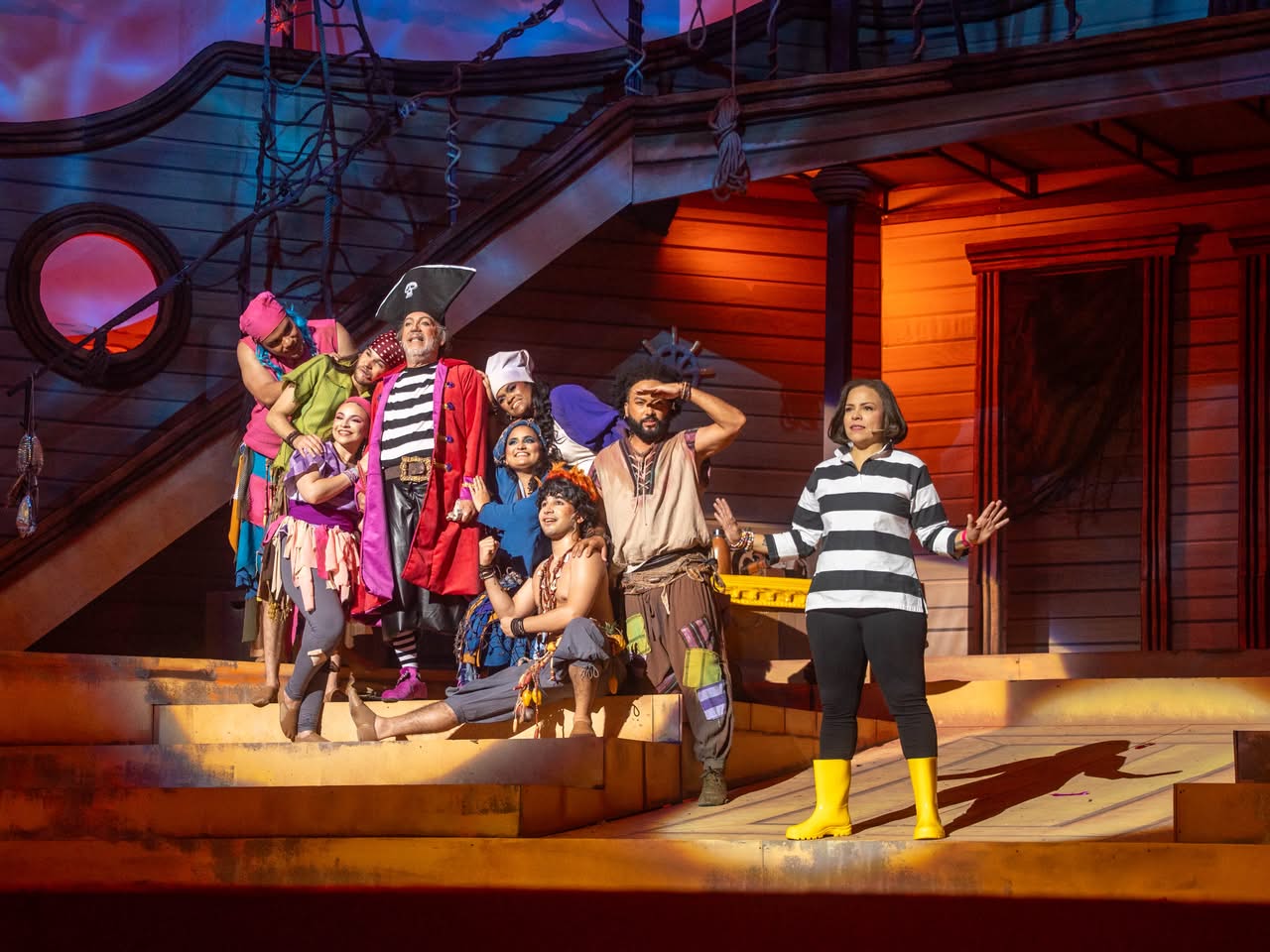 “El Capitán Control” culmina con éxito su aventura en el Teatro Nacional