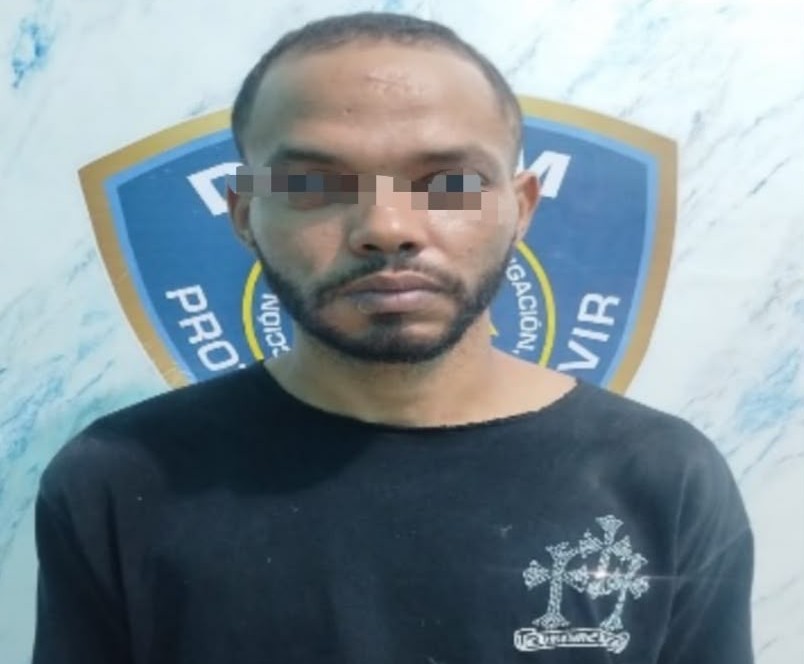 Policía apresa en Sabana Perdida hombre acusado de doble homicidio 
