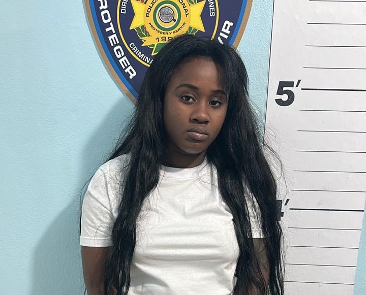 Capturan en Capotillo a mujer buscada por asociación de malhechores y robo