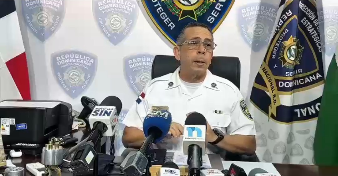 Policía investiga persona tras intento de asalto en joyería; buscan otra implicado 